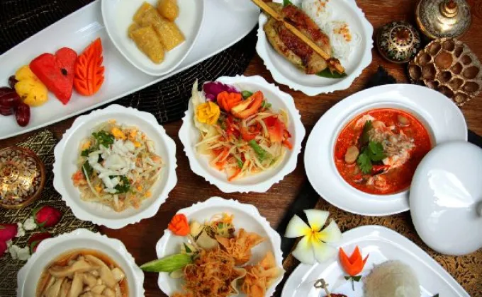 สำรับอาหารไทยชุด “ชบา”ณ ห้องอาหารมิสสยาม