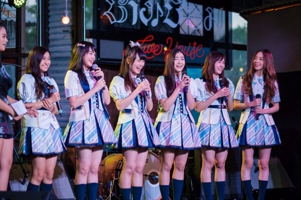 JOOX Weekly Update เอาใจแฟนพันธุ์แท้สาวๆ “BNK48” ชวนกระทบไหล่ พร้อมชมโชว์สดๆ จาก 6 สาว ณ ช่างชุ่ย