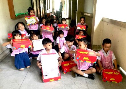 ภาพข่าว: บาจาส่งมอบรอยยิ้มให้กับเด็กๆ มอบรองเท้ากว่า 6,700 คู่