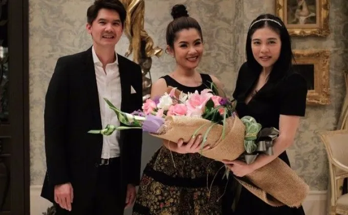 นก เคพีเอ็น นักร้องสาวไทย คว้ารางวัลรองชนะเลิศประกวดร้องเพลงในเวทีระดับโลก
