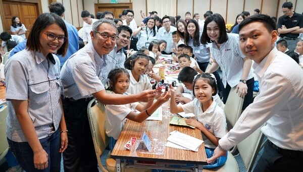 มูลนิธิมิตซูบิชิ อิเล็คทริคไทย จัดกิจกรรม “ห้องเรียนวิทยาศาสตร์” (Science Classroom) เปิดโลกการเรียนรู้วิทยาศาสตร์ให้แก่เด็กไทย ณ บริษัท สยามคอมเพรสเซอร์อุตสาหกรรม จำกัด นิคมอุตสาหกรรมแหลมฉบัง จ.ชลบุรี