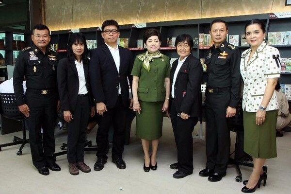 ทีเค พาร์ค จับมือแม่บ้านทหารบกติดอาวุธทางปัญญา เปิด “ห้องสมุดมีชีวิต” ในค่ายทหาร 8 แห่งทั่วไทย