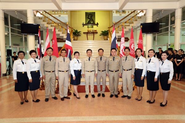 ภาพข่าว: ธ.ออมสิน จัดกิจกรรม “100 ปี ธงชาติไทย ร้อยดวงใจไทยทั้งชาติ”