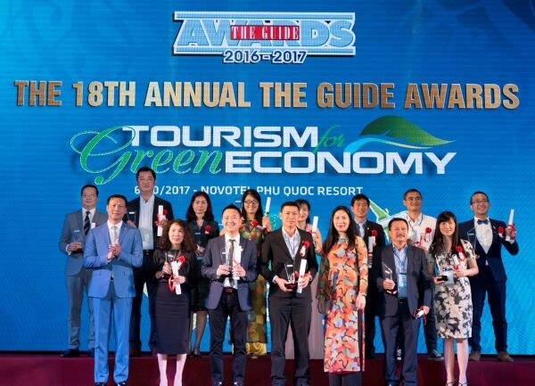 เวียตเจ็ทคว้ารางวัล “Pioneering Airline Award” ในงาน The Guide Awards 2017