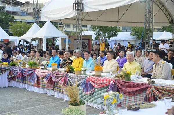 รัฐมนตรีช่วยว่าการกระทรวงเกษตรและสหกรณ์ เป็นประธานเปิดงานเทศกาลข้าว ไทย 2560 (Thai Rice Festival 2017)