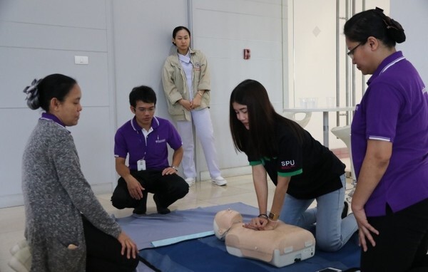 ม.ศรีปทุม เสริมความรู้ CPR. Basic life Support การช่วยฟื้นชีพขั้นพื้นฐาน