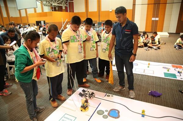 ซีเกท ประเทศไทยและอพวช. จัดค่าย Robot Maker สร้างแรงบันดาลใจให้เยาวชนเป็นนักพัฒนาหุ่นยนต์ในอนาคต