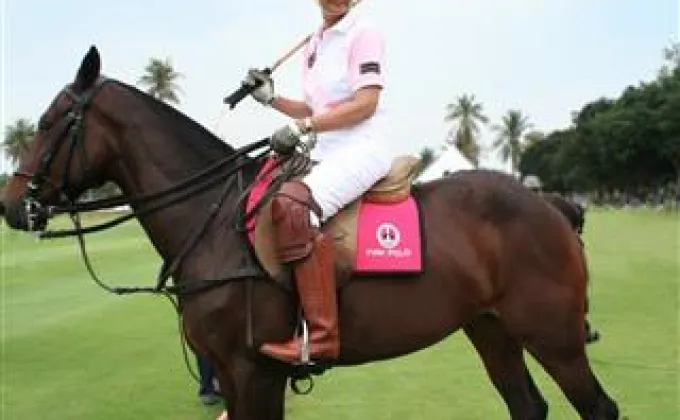 นันทินี แทนเนอร์ นักกีฬาขี่ม้าโปโลหญิงคนแรกของไทย