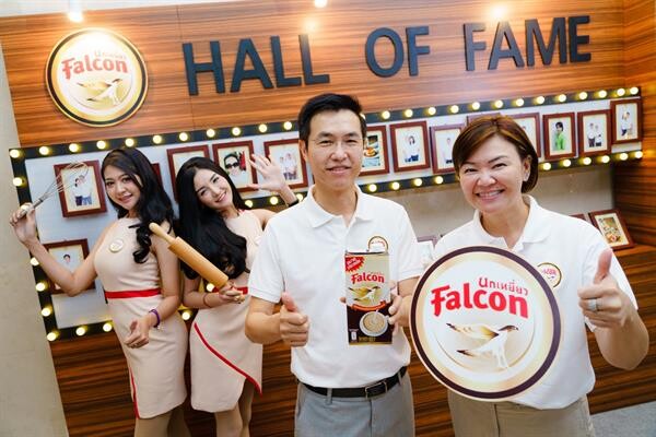 “ฟอลคอน” รุกโปรโมทผลิตภัณฑ์ “นมข้นจืด” ลุยตลาดเบเกอรี่เต็มสูบ เตรียมอัดงบ 100 ล้านบาท ประเดิมเปิดแคมเปญ “Falcon Professional Bakers” สร้างการรับรู้แบรนด์ต่อเนื่อง พร้อมตั้งเป้ายอดขายเติบโตกว่า 25% ภายในสิ้นปี