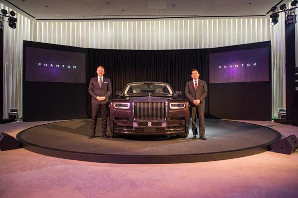 ภาพข่าว: เปิดตัวที่สุดแห่งยนตรกรรม New Rolls-Royce Phantom