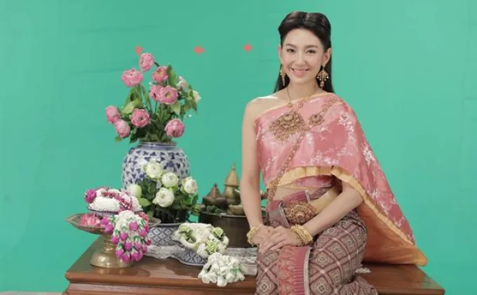 แม่หญิงเบลล่า ชวนออเจ้าแต่งชุดไทยไปเที่ยวสงกรานต์