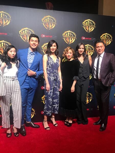 ผู้กำกับและนักแสดงจาก Crazy Rich Asians ร่วมงาน CinemaCon 2018 ณ ลาสเวกัส