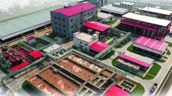 โรงงานของแลนเซสส์ (Lanxess) ที่เมืองหนิงโป (Ningbo) ได้รับใบรับรองโรงงานสีเขียวจากรัฐบาลจีน