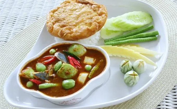 เย็นตาโฟเครื่องทรง เสิร์ฟหนักจัดอร่อยกับเทศกาลอาหารไทย