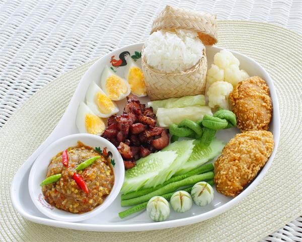เย็นตาโฟเครื่องทรง เสิร์ฟหนักจัดอร่อยกับเทศกาลอาหารไทย 4 ภาค