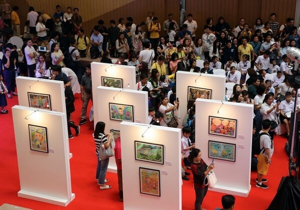 เด็กไทยเก่ง คว้า 123 รางวัล การันตีฝีมือวาดภาพบนเวทีประกวดระดับนานาชาติ เพนเทล พร้อมอวดผลงานให้ร่วมภาคภูมิใจ ในงาน “นิทรรศการศิลปะเด็กนานาชาติ ครั้งที่ 48”