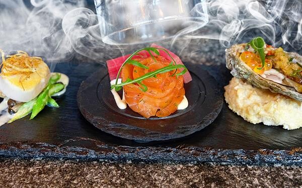 มิติใหม่แห่งรสชาติอาหารญี่ปุ่น ซูชิรมควัน กรุ่นกลิ่นอายตะวันตก ณ ห้องอาหารฮากิ โรงแรมเซ็นทาราแกรนด์บีชรีสอร์ทและวิลลา หัวหิน