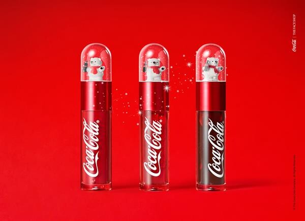 “เดอะเฟสชอป” เอาใจแฟนคลับ Coca-Cola เปิดตัวคอลเลกชั่นใหม่ โดดเด่น สะดุดตา น่าสะสม