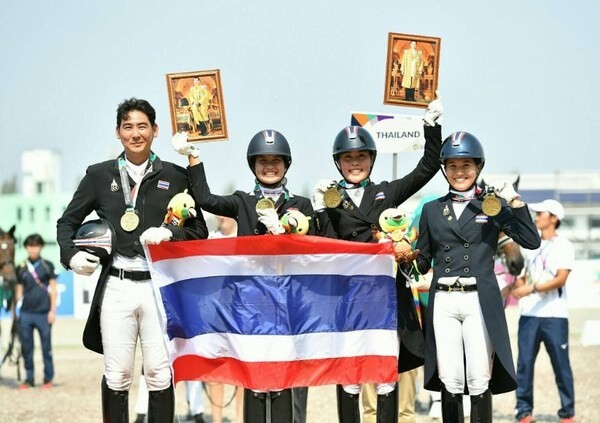 ทีมชาติไทยคว้าเหรียญทองแดงเอเชี่ยนเกมส์ จากการแข่งขันศิลปะการบังคับม้าประเภททีม (Dressage)