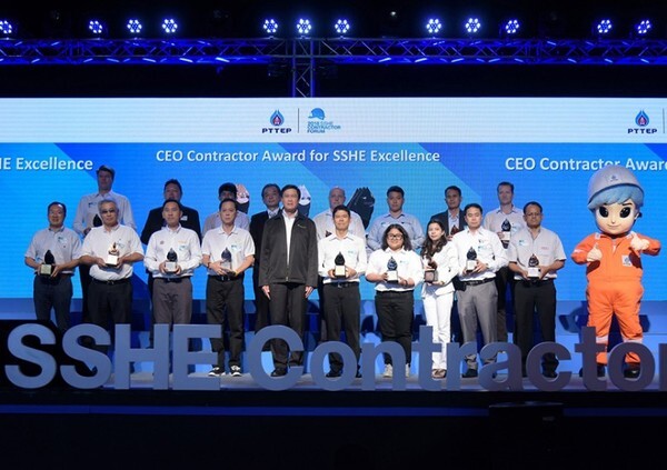 ภาพข่าว: กลุ่มบริษัทเอสซี คว้ารางวัลสูงสุด Platinum Trophy “CEO Contractor Award for SSHE Excellence”