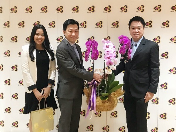 ภาพข่าว: โรงแรมชาเทรียมและเรซิเดนซ์แสดงความยินดีกับ กรรมการผู้อำนวยการใหญ่ บริษัทการบินไทยคนใหม่