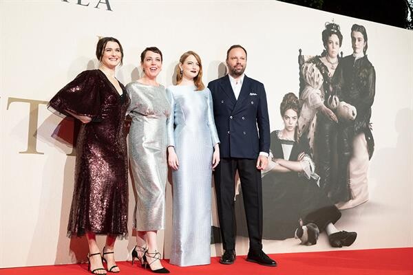 เอมม่า สโตน นำทีมนักแสดงเปิดตัวหนัง The Favourite - UK Premiere ในงาน 62nd BFI London Film Festival