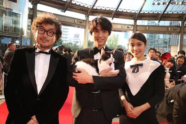 Movie Guide: โซตะ ฟุคุชิ ควงเจ้าเหมียวจอมหยิ่ง “ นานะ “ เดินพรมแดงเปิดงานเทศกาลภาพยนตร์ โตเกียว ฟิล์ม เฟสติวัล 2018  นำ The Travelling Cat Chronicles เรียกน้ำตาผู้ชม