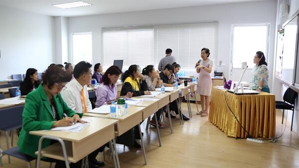 สาธิตกรุงเทพธนบุรี เชิญผู้เชี่ยวชาญสาธิตจุฬา นำอบรมเพิ่มประสิทธิภาพคณะครูอาจารย์