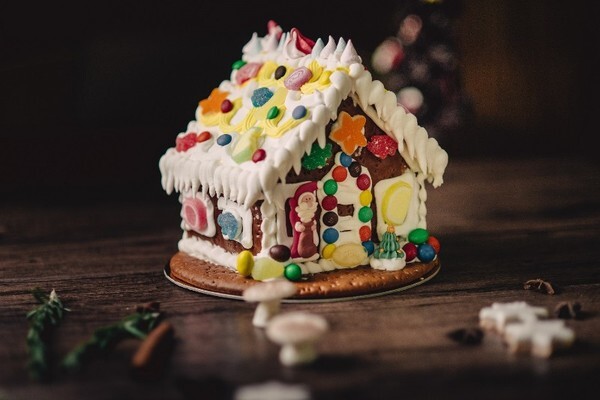 กิจกรรมตกแต่งบ้านขนมปังขิงสำหรับครอบครัวในช่วงเทศกาลคริสมาสต์ โรงแรม เดอะ เวสทิน แกรนด์ สุขุมวิท