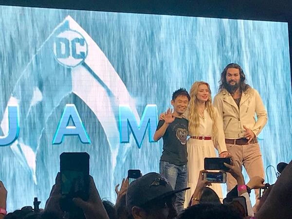 "Aquaman" บุกเอเชียแล้ว! เจมส์ วาน พร้อมด้วย เจสัน โมมัว และแอมเบอร์ เฮิร์ด เดินทางเปิดตัวที่กรุงมะนิลา ประเทศฟิลิปปินส์