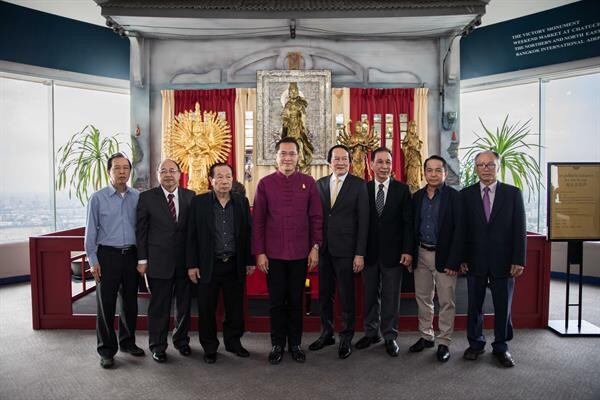 ภาพข่าว: ท่านรัฐมนตรีให้เกียรติเยี่ยมชมนิทรรศการ “พุทธศิลป์จีนโบราณ” ณ หอชมวิว ชั้น 77 โรงแรมใบหยกสกาย