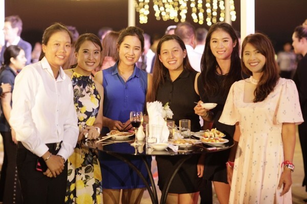 “ฮอนด้า แอลพีจีเอ ไทยแลนด์ 2019” จัดงานเลี้ยงต้อนรับนักกอล์ฟสาวระดับโลก พร้อมเชิญชวนสวมใส่ชุดผ้าไหมไทย ร่วมเผยแพร่ภูมิปัญญาไทยสู่สายตาชาวต่างชาติ