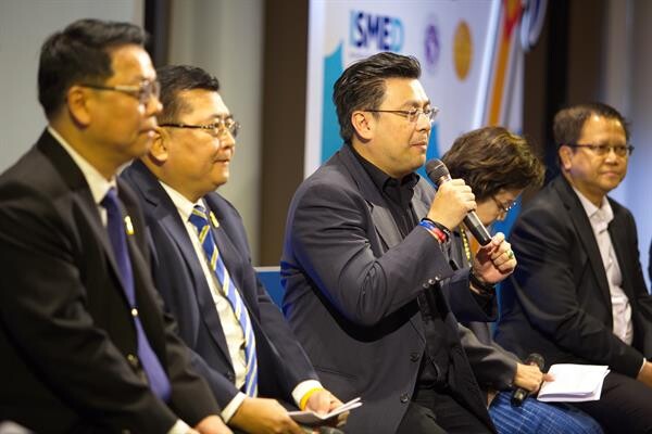 สสว. จับมือ 5 องค์กรชั้นนำ เปิดโครงการ SME Online ปีที่ 3 ชูแนวคิด Digital to Global เชื่อมผู้ประกอบการไทยด้วยปลายนิ้ว ปั้นผู้ประกอบการ SME ทั่วประเทศลุยตลาดออนไลน์สากล