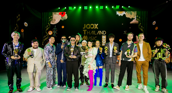 “JOOX Thailand Music Awards 2019” สุดยิ่งใหญ่ คนดนตรีคับคั่ง!! The TOYS ควบ 2 รางวัล เพลงป๊อบแห่งปีและศิลปินแห่งปี HONNE ไม่น้อยหน้าคว้ารางวัล ศิลปินต่างประเทศแห่งปีไปครอง