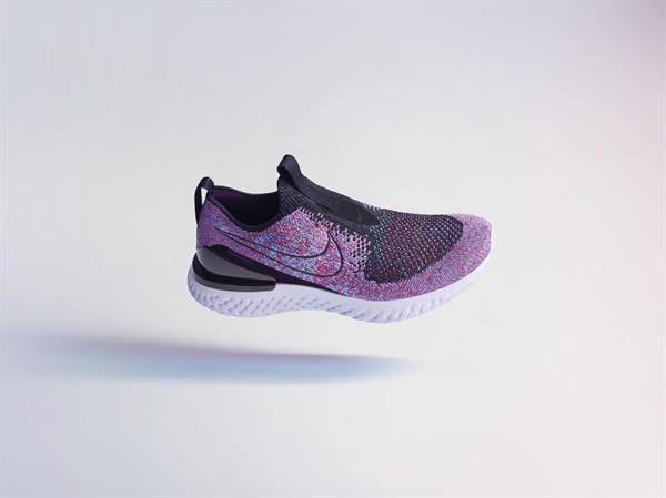 พบกับรองเท้าวิ่งไนกี้ แฟนธอม รีแอค ฟลายนิต (Nike Phantom React Flyknit)