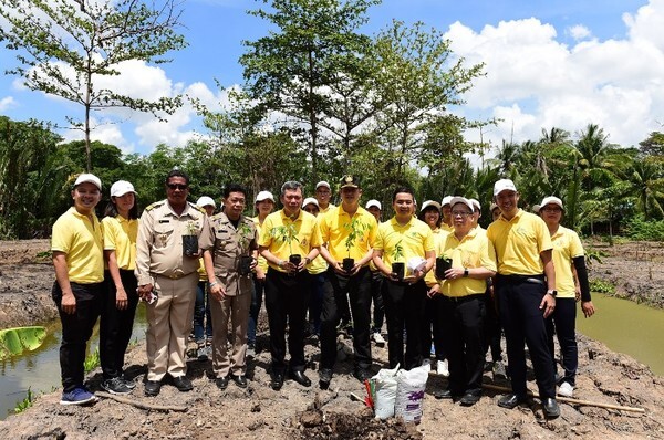 คิกออฟโครงการ OUR Khung Bang Kachao ด้านพื้นที่สีเขียว “เครือซีพี-ทรู”รวมพลังจิตอาสาปลูกป่าเฉลิมพระเกียรติพระเจ้าอยู่หัว ผนึกภาคีเครือข่าย 31 องค์กร เพิ่มพื้นที่สีเขียว เติมแหล่งโอโซนที่คุ้งบางกะเจ้า มุ่งขับเคลื่อนสร้างมูลค่าเพิ่ม ยกระดับคุณภาพชีวิตชุมชน