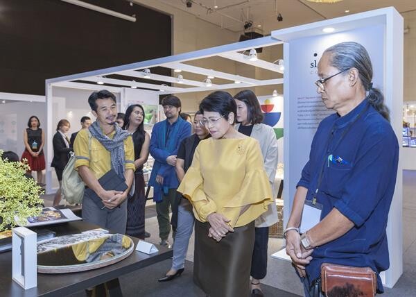SACICT ร่วมสืบสานต่อยอดงานเบญจรงค์ไทย จัดแสดงโชว์ผลงานเบญจรงค์ สู่นิยามใหม่ 10 Collections  ภายใต้โครงการ SACICT Signature Collection 2019
