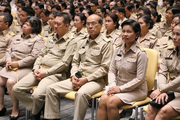 เลขาธิการ ส.ป.ก. เป็นประธานเปิดการอบรม เรื่อง สถาบันพระมหากษัตริย์กับประเทศไทย รุ่นที่ 2/2561“ เป็นเบ้า เป็น แม่พิมพ์” ครั้งที่ 10