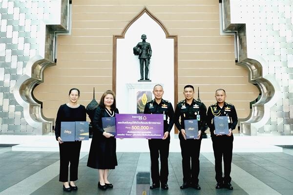 ภาพข่าว: ธนาคารไทยพาณิชย์สนับสนุนโรงเรียนเสนาธิการทหารบกจัดพิมพ์หนังสือถอดบทเรียน “ถ้ำหลวง” : กู้ภัยระดับโลก