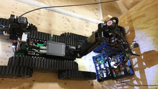 ภาพข่าว: ทีมหุ่นยนต์ "iRap Sechzig" มจพ. คว้ารางวัลรองชนะเลิศอันดับ 2 จากการแข่งขันหุ่นยนต์กู้ภัยระดับโลก RoboCup 2019