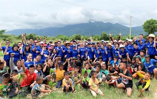 ภาพข่าว: กรุงไทย-แอกซ่า ประกันชีวิต จัดกิจกรรม “สร้างแผ่นดินทอง เพื่อน้องๆ บ้านนานา ปีที่ 12”