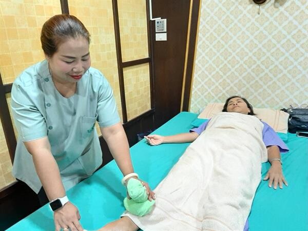 จิตเวชโคราช จัดบริการคลินิก“แพทย์แผนไทย”ตรวจรักษาผู้ที่มีปัญหาเครียด ปวดเมื่อย นอนไม่หลับ