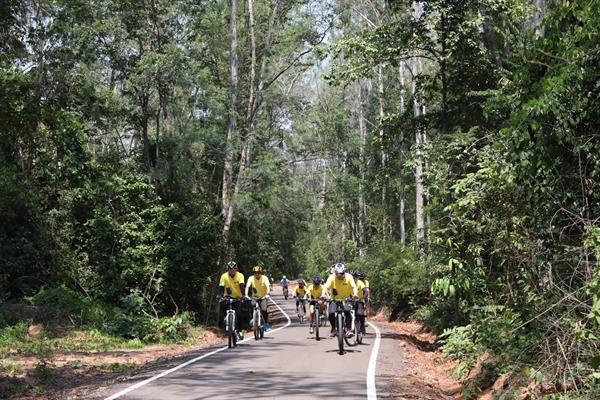 กรมอุทยานฯ - หน่วยบัญชาการทหารพัฒนา – กลุ่ม ปตท. ร่วมเปิดเส้นทางจักรยานศึกษาธรรมชาติในแปลงปลูกป่า FPT 49 จ.นครราชสีมา เฉลิมพระเกียรติ ร.10