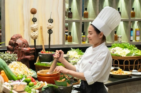 บุฟเฟต์อาหารไทยขนานแท้ๆ ลด 50% โรงแรมอวานี เอเทรียม กรุงเทพฯ ตลอดเดือนตุลาคมนี้