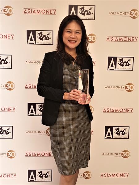 ภาพข่าว: โครงการไฟ-ฟ้า โดย ทีเอ็มบี รับรางวัล Best Bank for CSR Thailand จากงาน The Asiamoney Awards 2019