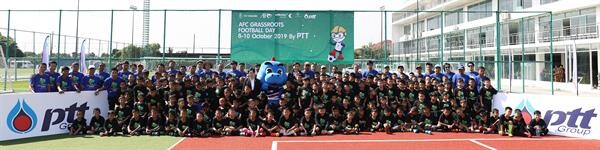 ปตท. ร่วมพัฒนาทักษะด้านกีฬาฟุตบอลแก่เด็กและเยาวชนในกิจกรรม AFC Grassroots Football Day 2019 By PTT