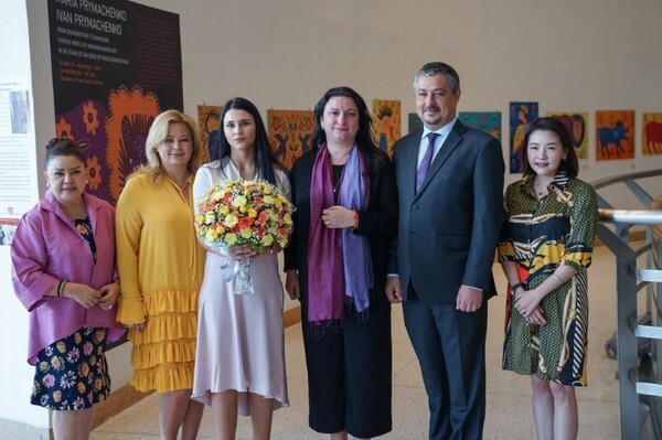 ภาพข่าว: พิธีเปิดนิทรรศการภาพวาดจากประเทศยูเครน