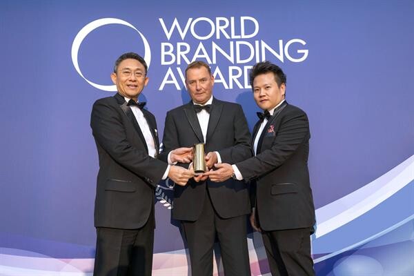 "ทรูออนไลน์ แบรนด์ไทยผงาดเวทีโลก 3 ปีซ้อน บินตรงรับรางวัล “สุดยอดแบรนด์ของโลกแห่งปี 2019”