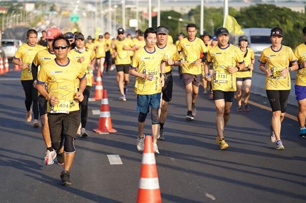 เหล่านักวิ่งกว่า 5,000 คน ร่วมจารึกประวัติศาสตร์ ปิดถนนวิ่งบนเส้นทางใหม่ล่าสุด ของกรุงเทพมหานคร “ศรีนครินทร์–ร่มเกล้า”