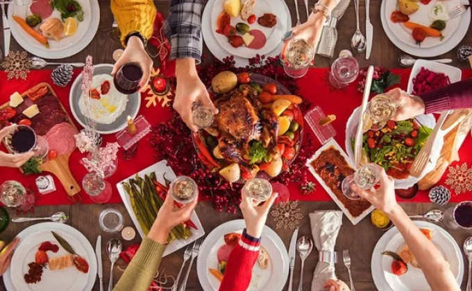 ภาพข่าว: เทศกาลคริสต์มาสนี้ พาคนที่คุณรักมารับประทานอาหารบุฟเฟ่ต์